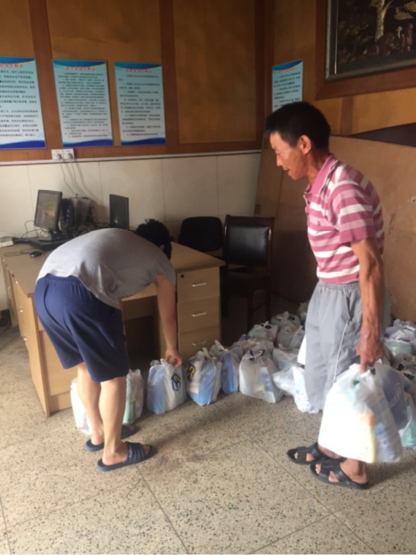 三伏高温送清凉  致敬一线KUBET网人